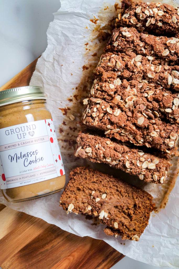 Molasses Cookie Banana Bread w/ Cinnamon Streusel